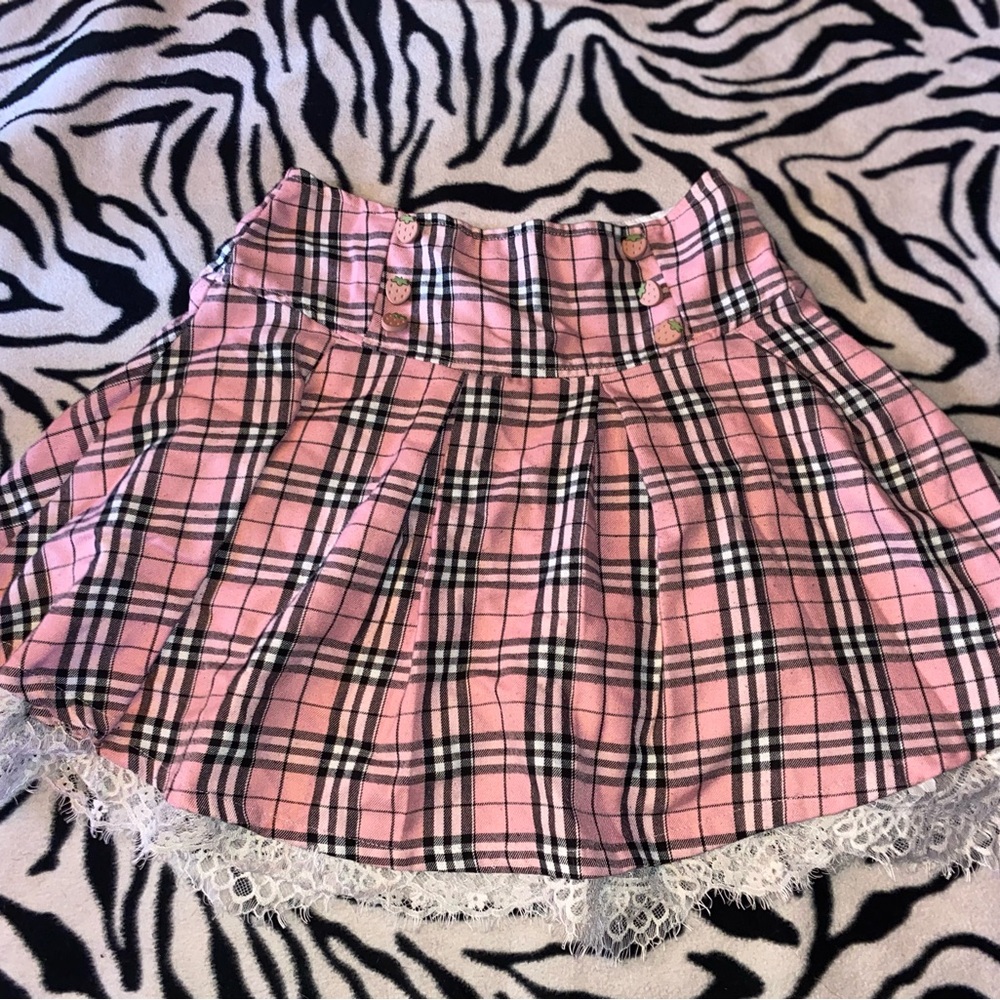 Cute pink skirt